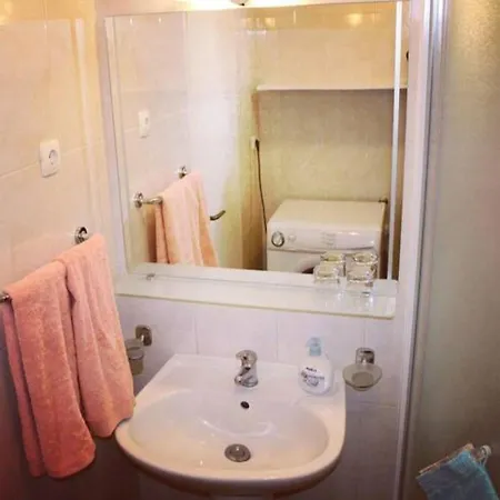 Apartman Maja *